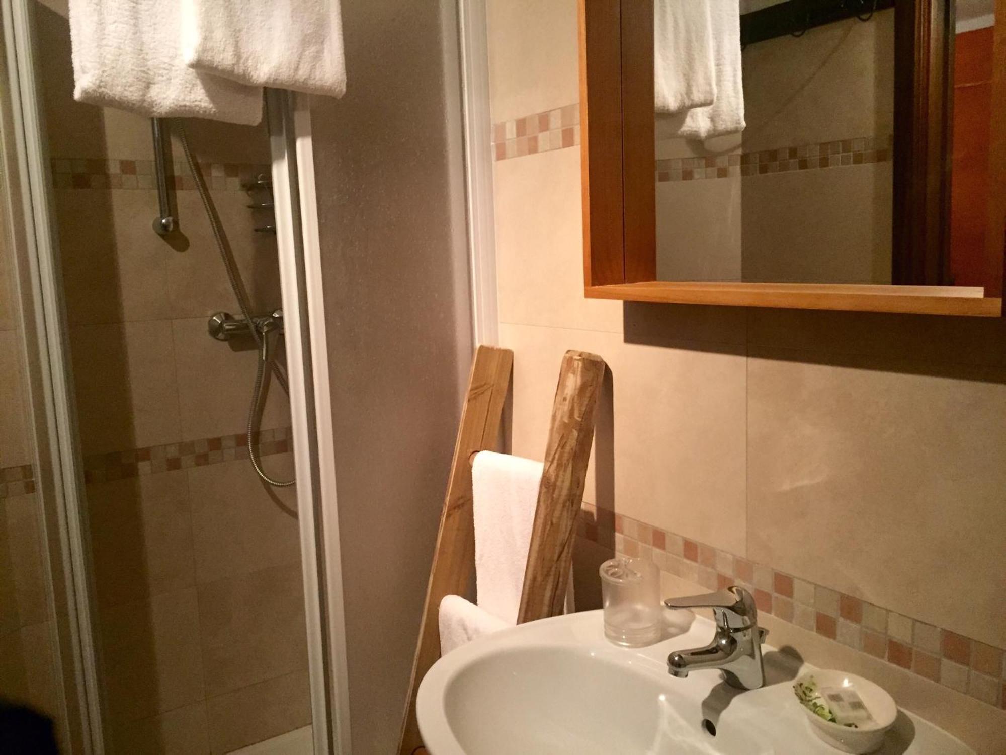 Casa Benassi ,Room&Suite , Con Zona Benessere Riolunato Bagian luar foto